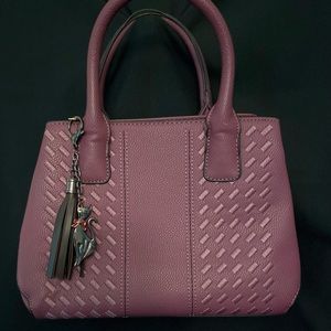 Super cute purple satchel handbag, no name brand.